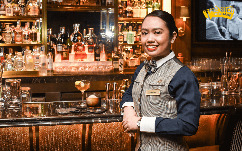 Nhân viên quầy bar - các vị trí nhân sự trong nhà hàng